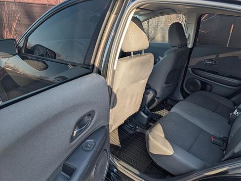 Used 2021 Honda HR-V LX image 22