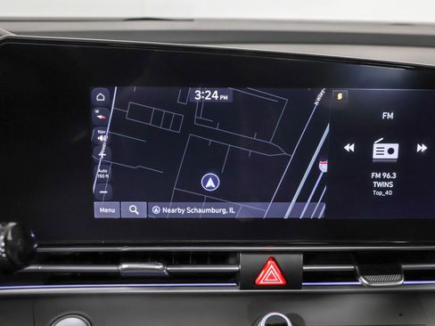 Used 2024 Hyundai Elantra SEL image 31