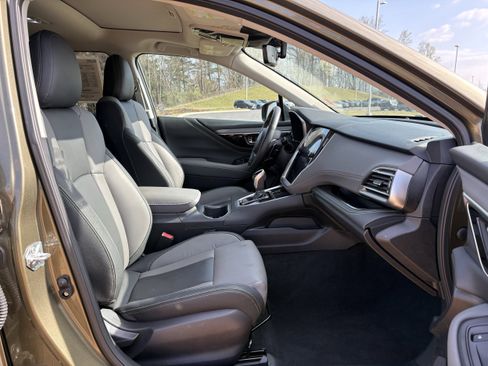 Used 2025 Subaru Outback Onyx Edition image 29