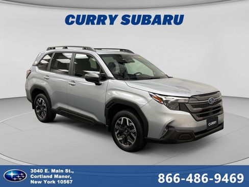 Used 2025 Subaru Forester Premium AWD/4WD image 7