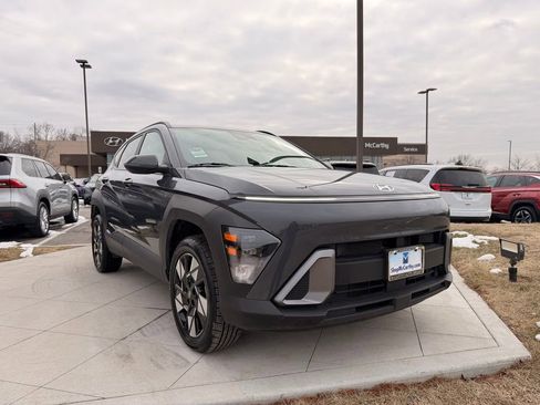 Used 2024 Hyundai Kona SEL image 7