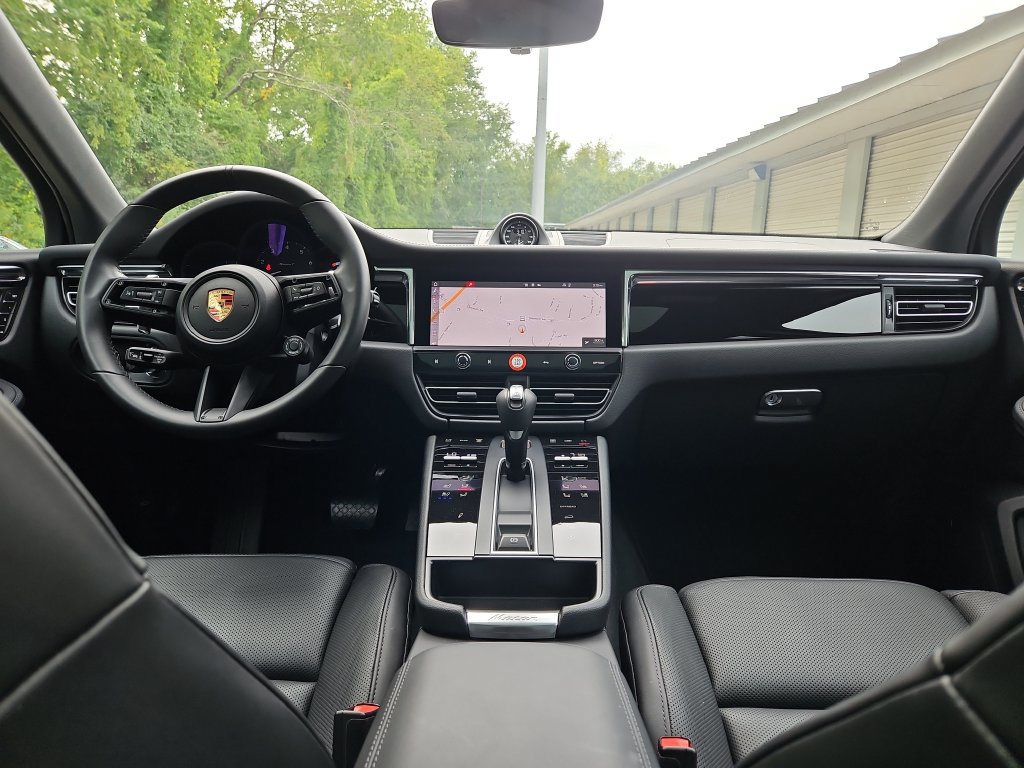 Certified 2026 Porsche Macan Turbo AWD/4WD image 12
