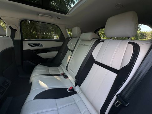 Used 2023 Land Rover Range Rover Velar R-Dynamic S image 46