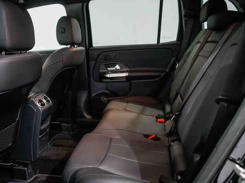 Used 2026 Mercedes-Benz GLB 250 image 18