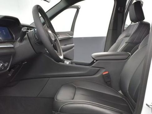 New 2026 Jeep Grand Cherokee Limited image 9