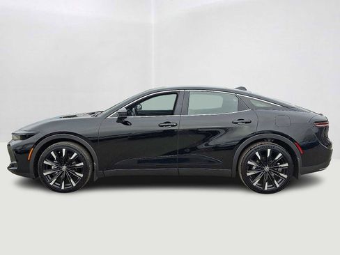 Certified 2025 Toyota Crown Platinum image 10