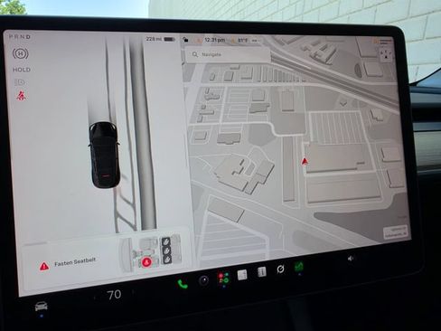 Used 2023 Tesla Model Y Long Range AWD/4WD image 55