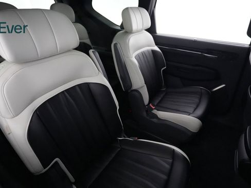 Used 2024 Kia EV9 GT-Line image 5