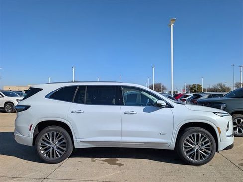 New 2026 Buick Enclave Avenir w/ Super Cruise Package image 3
