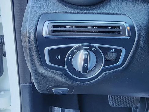 Used 2019 Mercedes-Benz C 300 4MATIC Sedan image 18