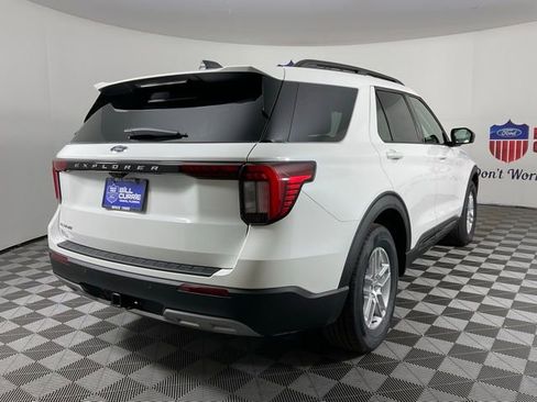 New 2026 Ford Explorer Active w/ Active Comfort Package image 3