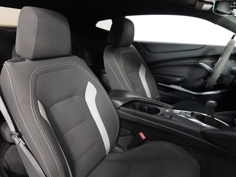 Used 2019 Chevrolet Camaro LT w/ 1LE Track Performance Package RWD image 20