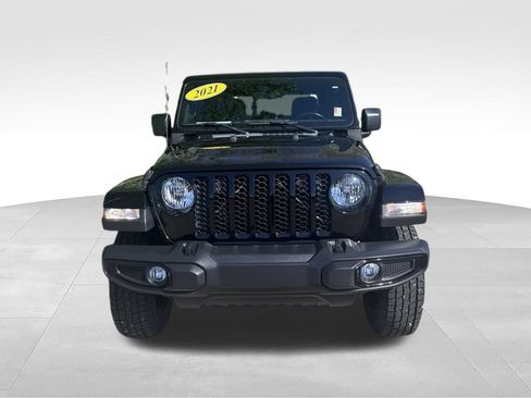 Used 2021 Jeep Gladiator Sport AWD/4WD image 2