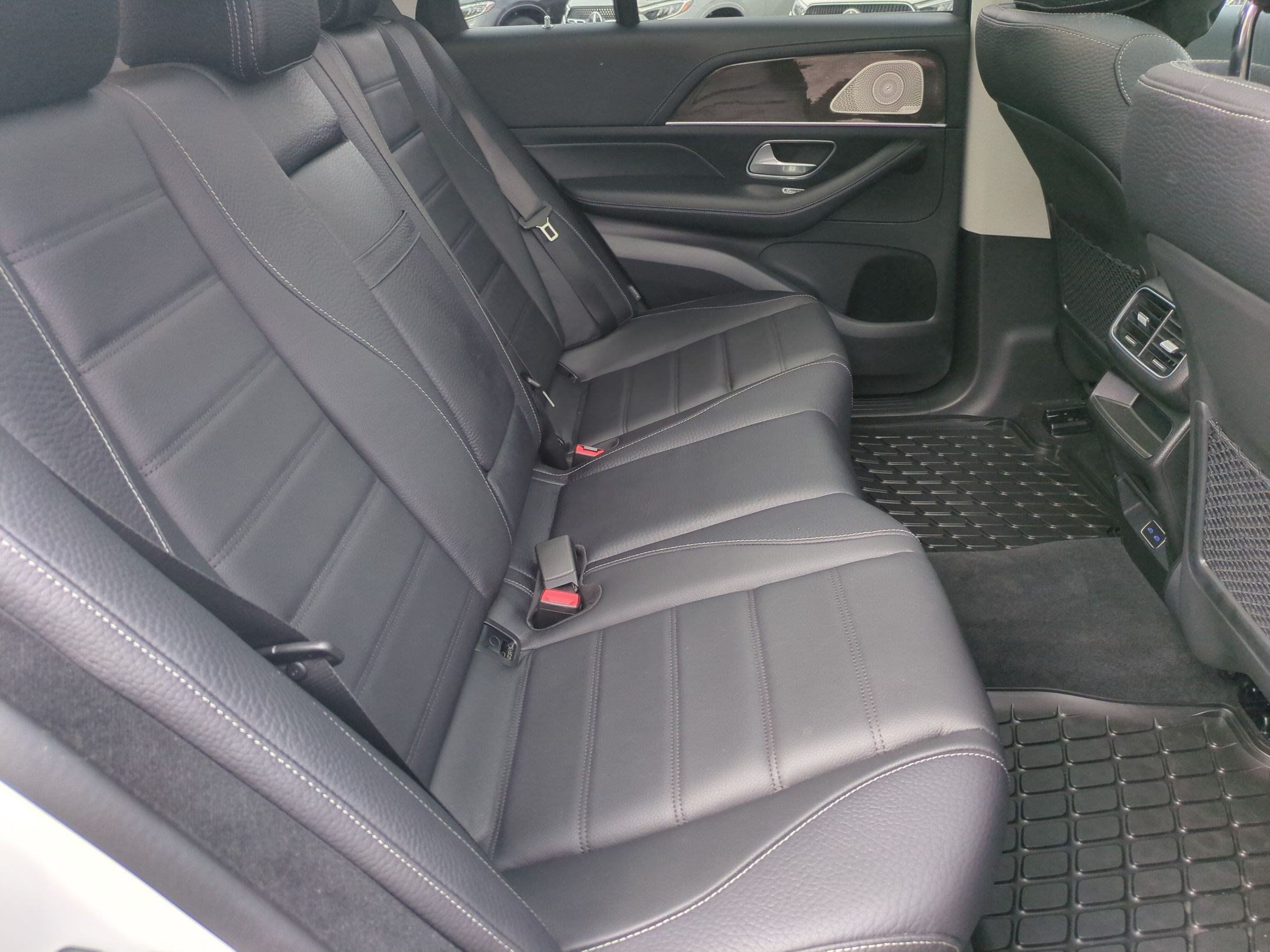 Used 2026 Mercedes-Benz GLE 450e 4MATIC image 34