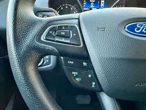 Used 2019 Ford Escape SE image 17