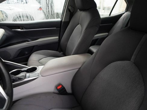 Used 2024 Toyota Camry LE w/ Convenience Package image 10