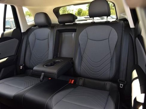 New 2026 Volkswagen Tiguan SE AWD/4WD image 22