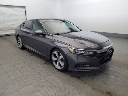 Used 2018 Honda Accord Touring image 13