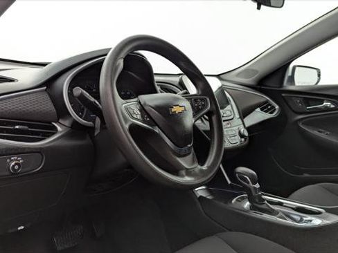 Used 2024 Chevrolet Malibu LT FWD image 23