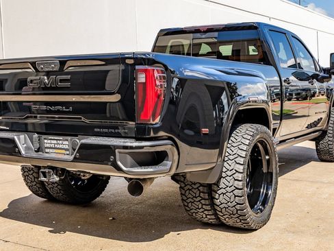 Used 2026 GMC Sierra 3500 Denali Ultimate AWD/4WD image 10