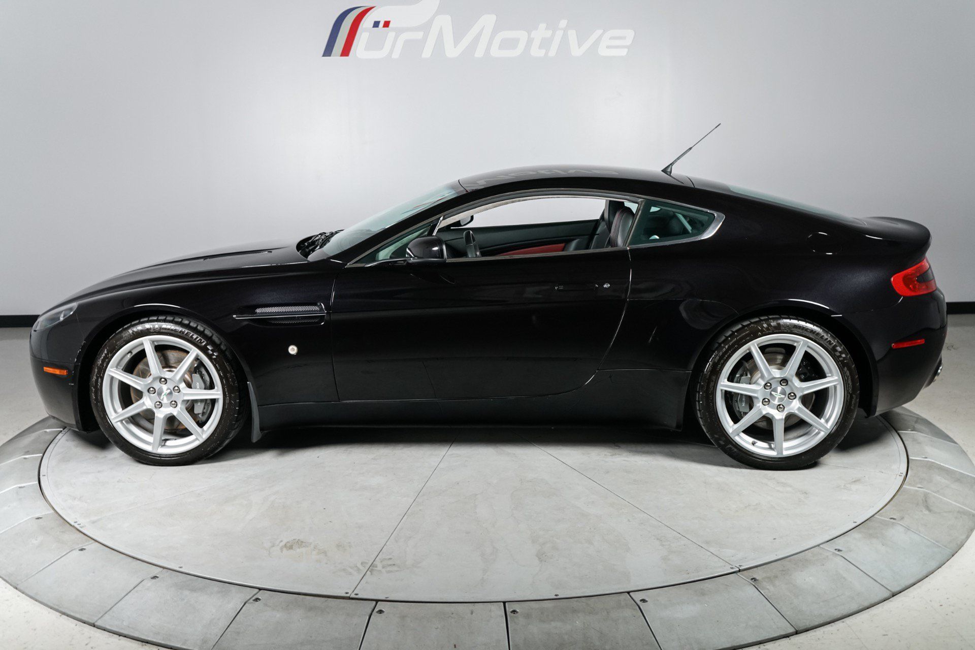 Used 2007 Aston Martin V8 Vantage Coupe RWD image 4
