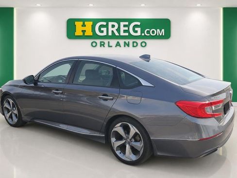 Used 2018 Honda Accord Touring image 2