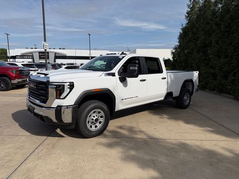 New 2026 GMC Sierra 3500 Pro w/ Convenience Package AWD/4WD image 7