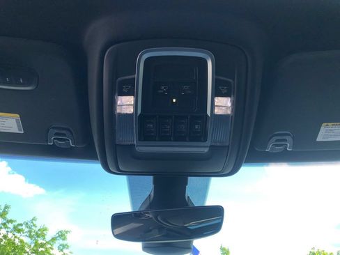 Used 2020 RAM 1500 Big Horn w/ Built-to-serve Edition AWD/4WD image 32