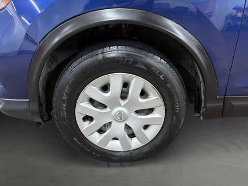 Used 2020 Nissan Rogue Sport S FWD image 37