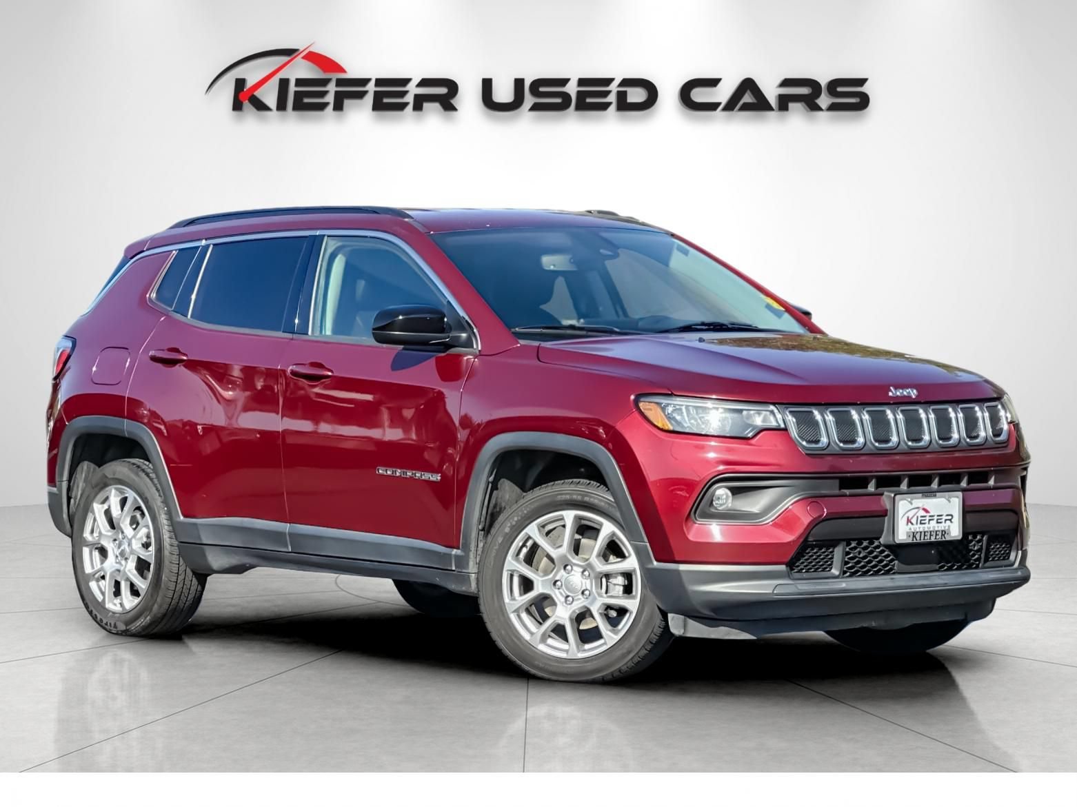 Used 2022 Jeep Compass Latitude AWD/4WD image 2