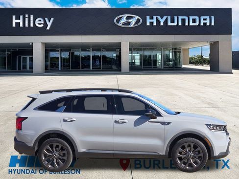 Used 2022 Kia Sorento SX Prestige w/ Rust Color Package image 3