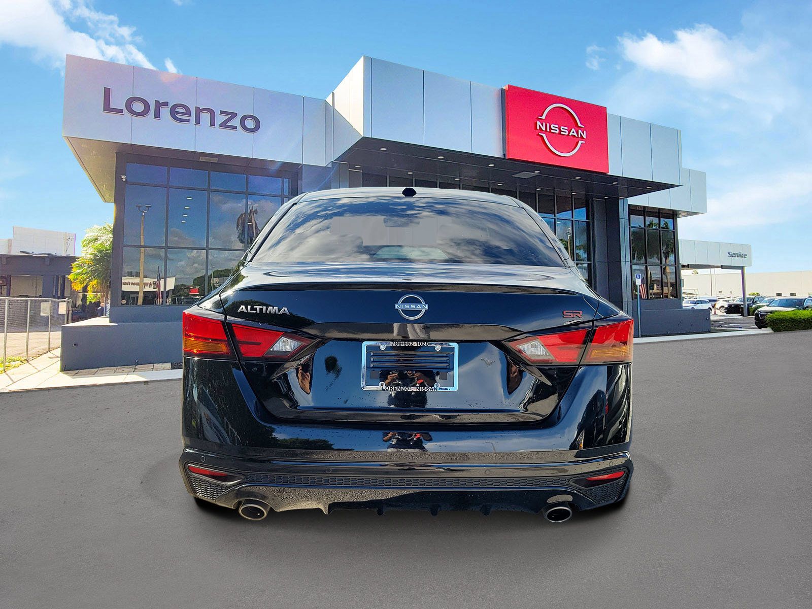 Used 2024 Nissan Altima 2.5 SR FWD image 6