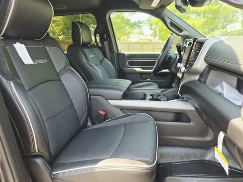 New 2026 RAM 4500 4x4 Crew Cab DRW w/ Laramie Trim Package image 19