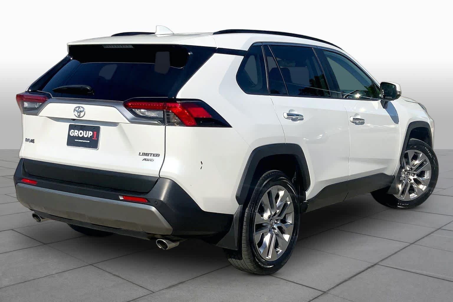 Used 2023 Toyota RAV4 Limited AWD/4WD image 12