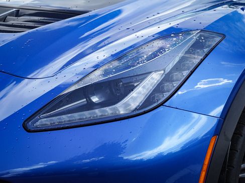 Used 2016 Chevrolet Corvette Z06 w/ 3LZ Preferred Equipment Group RWD image 6