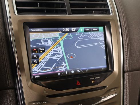 Used 2015 Lincoln MKX FWD w/ Equipment Group 102A image 7