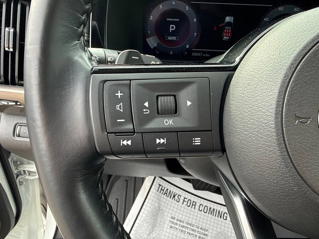 Used 2024 Nissan Pathfinder Platinum w/ Cargo Package AWD/4WD image 31