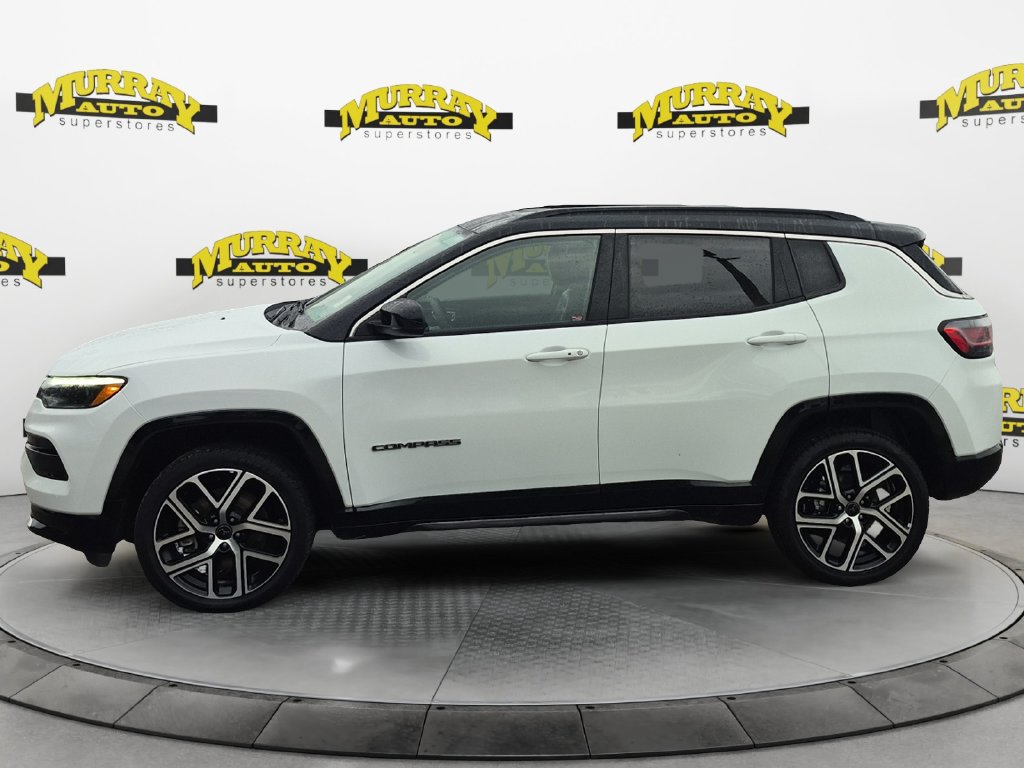 Used 2025 Jeep Compass Limited w/ Elite Group AWD/4WD image 2