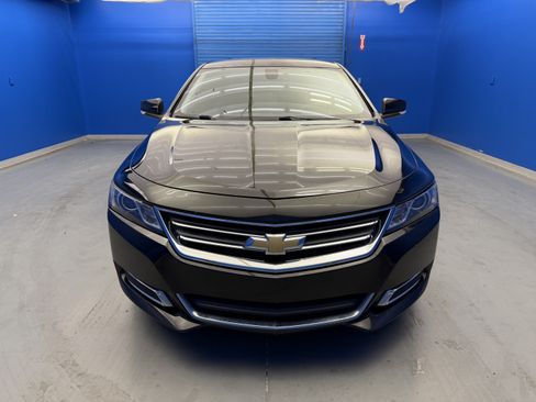 Used 2015 Chevrolet Impala LT w/ Convenience Package FWD image 3