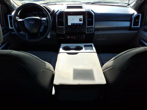 Used 2022 Ford F250 XLT w/ XLT Premium Package image 11