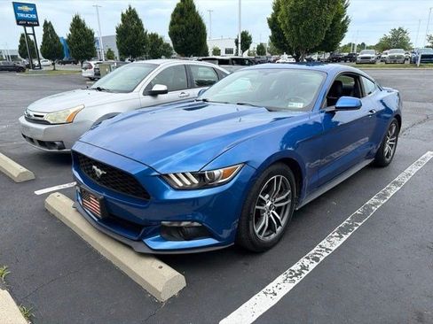 Used 2017 Ford Mustang Premium RWD image 3