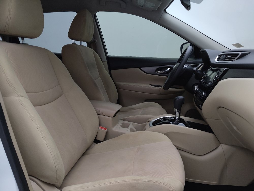 Used 2016 Nissan Rogue S FWD image 21