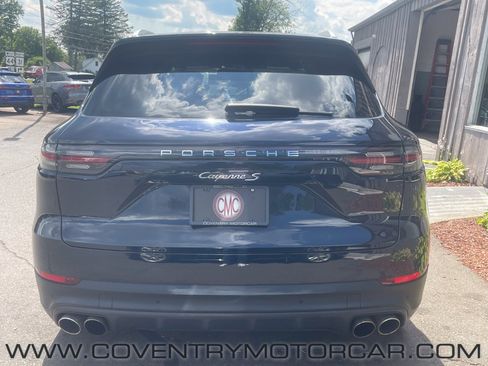 Used 2019 Porsche Cayenne S image 7