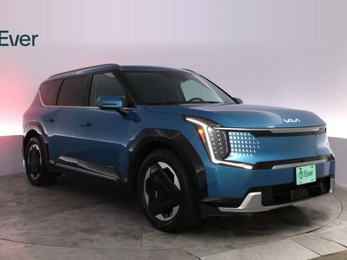 Used 2024 Kia EV9 Land AWD/4WD image 13
