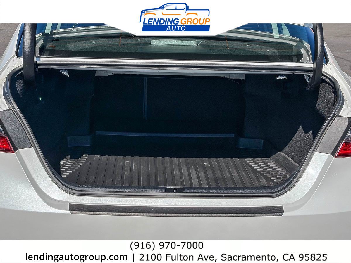 Used 2024 Toyota Camry XSE FWD image 25