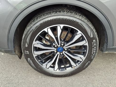 Used 2022 Ford Escape SEL w/ SEL Stealth AWD Package image 9