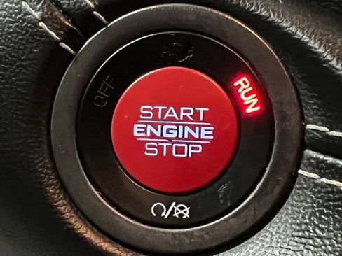 Used 2021 Dodge Durango SRT Hellcat w/ Technology Group image 31