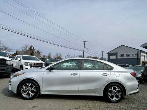Used 2021 Kia Forte LXS FWD image 3