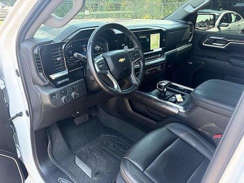 Used 2023 Chevrolet Silverado 1500 LTZ w/ Technology Package AWD/4WD image 17