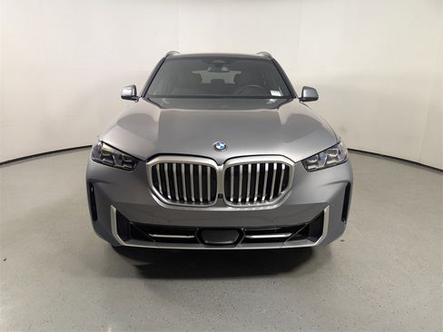 Used 2024 BMW X5 xDrive40i image 2